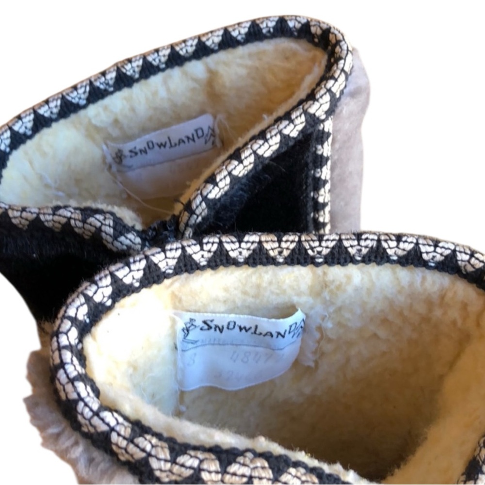SNOWLAND Vintage 70's Sherpa Winter Boots in Faux Fur Size 8 -- VINTAGE QUEEN!!! - Picture 5 of 8